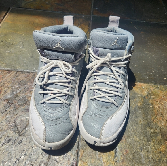 Jordan Air 12 basketball sneakers - Picture 2 of 9